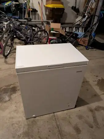 Chest freezer