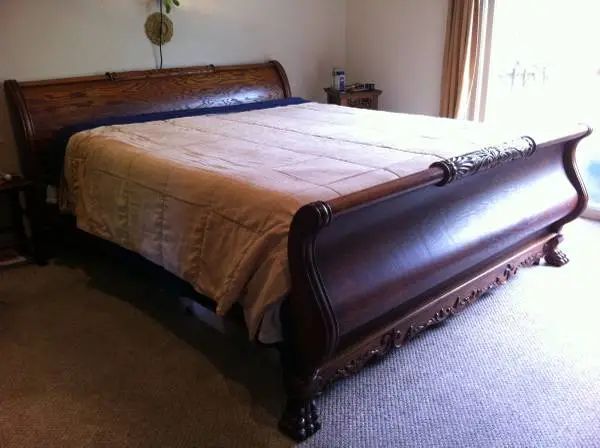 Cal-King Sleigh Bed Bentwood