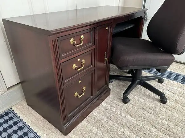 50 Rectangular Executive Desk w/File Storage