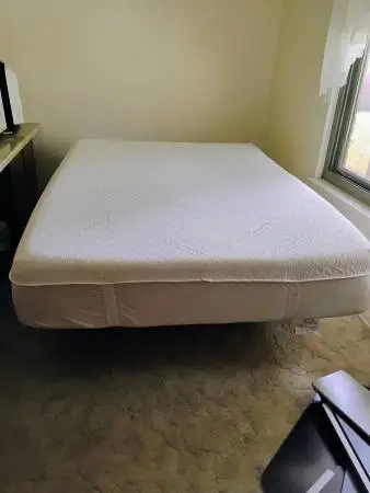 Full Adjustable Bed – Tempur Pedic Mattress + Base
