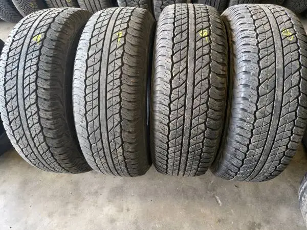 265 70 17 Dunlop Grandtrek