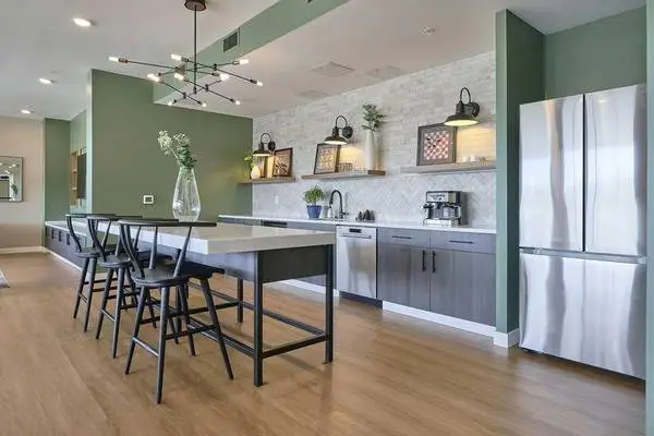 Air Conditioning, Resident Clubhouse, Accepts Housing Choice Vouchers
