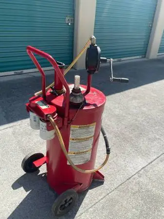 Lincoln FC-1 RED Fuel Caddy 25 Gallon Very Good Used Condition