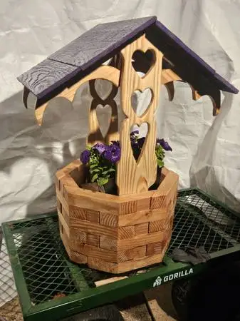 Hand Made Wishing Well (Beautiful)