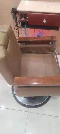 barber chairs