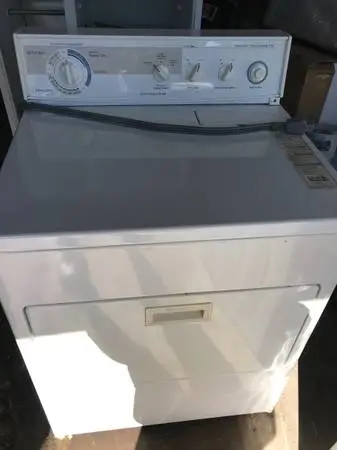 dryer good condition  $ 220