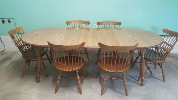 Tiger Maple Like New Dining Set $1500