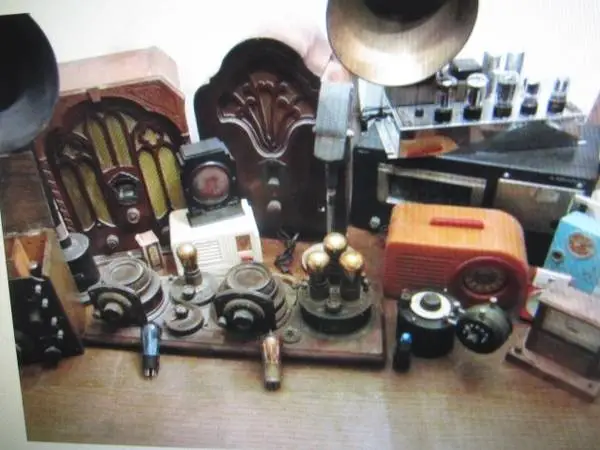 WANTED VINTAGE RADIOS