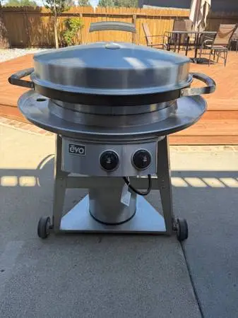 Evo Professional 30” Wheeled Cart Flat Top Grill