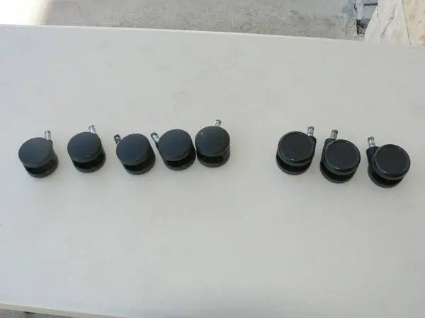 8 Herman Miller Aeron Casters