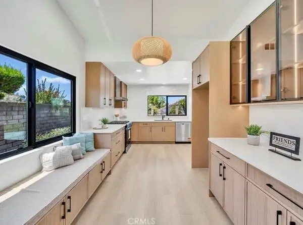 ✨ Custom Furniture & Professional Door Installation in Los Angeles ✨