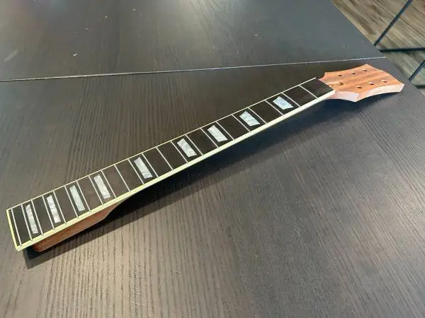 Warmoth Hombre neck - 24.75 conversion scale, mahogany/ebony, binding