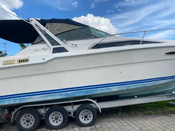 Sea Ray Boat & Trailer, 30.