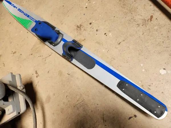 VINTAGE SKI MASTER 66 SINGLE  HONEYCOMB TUNNEL WATER SKI  waterski