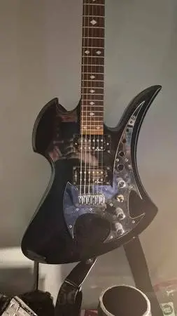 2005 B.C. Rich EVIL EDGE Special Edition Mockingbird Electric Guitar