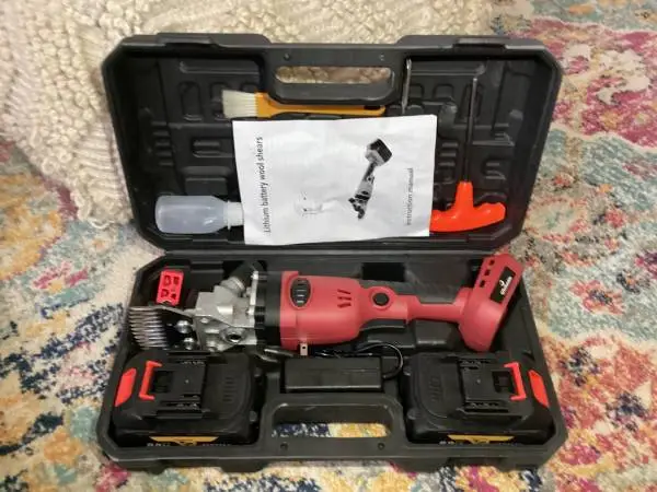 Cordless Electric Professional Sheep Shears,Rechargeable (USED ONCE)