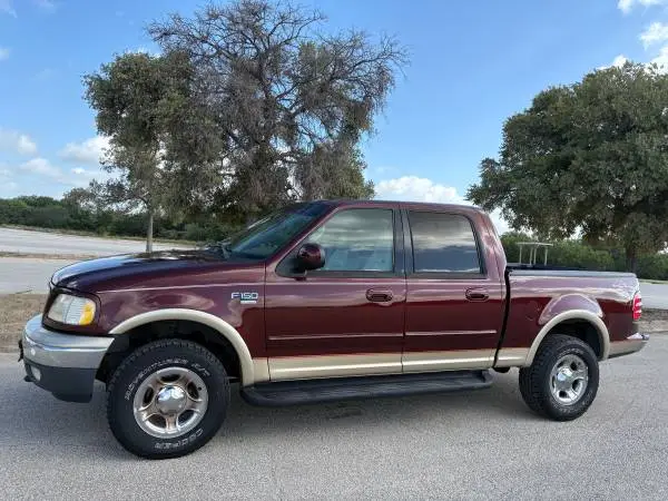 2001 Ford F-150 / Clean / LARIAT/4X4/CREWCAB