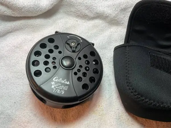 Fly reel cabela’s cahill 7/8/9 and case looks new i dont thing used