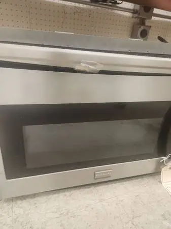 Microwave Full-size mount about the stove