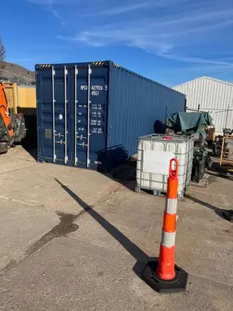 40 ft. shipping storage container