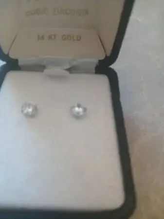 14 k white  gold diamond CZ  stud earrings