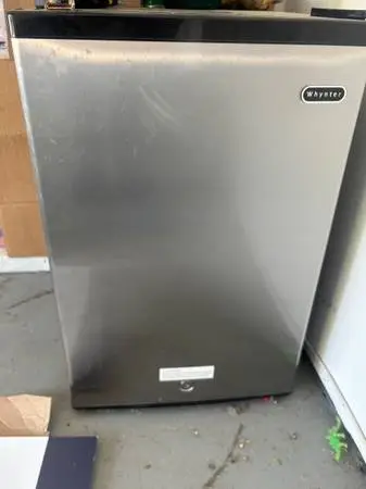 Wynter freezer for sale