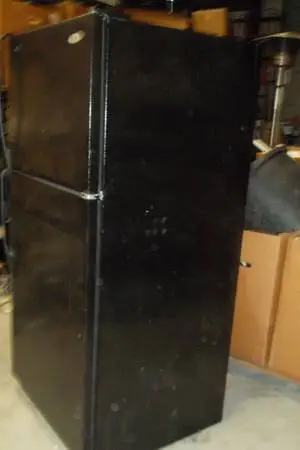 Whirlpool ET8CHMXKB Refrigerator Top-Freezer 18 Cu Ft Ice Maker GREAT