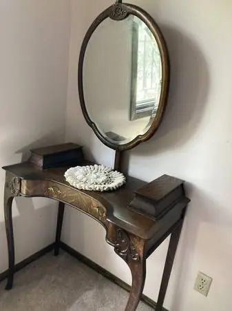 FURNITURE Dresser DRESSING TABLE QUEEN ANNE Antique