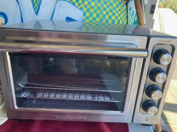 KITCHEN AID Toaster oven used 4 times