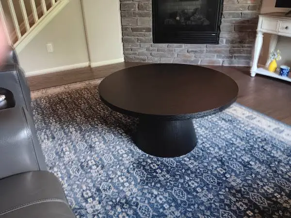 Coffee Table/Tables-Cocktail Table/Tables - EXCELLENT CONDITION