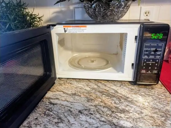 MICROWAVE REAL GOOD SHAPE