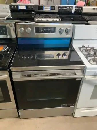 **LG STAINLESS INDUCTION FREESTANDING STOVE**ON SALE NOW**