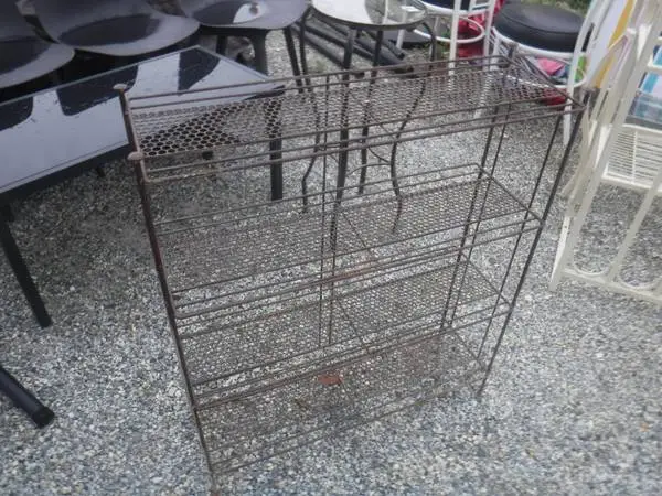 5.00 Metal Shelf w/ 4 Shelves
