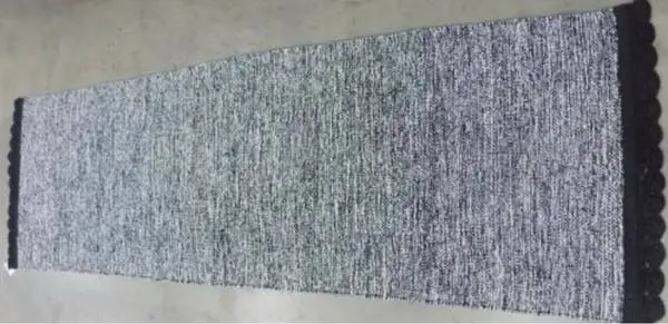 Safavieh Montauk Black and White 23 x 7 Rug Runner
