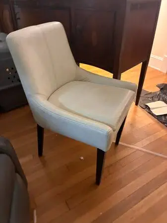 4 Comfortable Leather Chairs