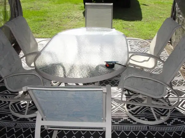 Oval Glass Top Table & 6 Chairs (Outdoor)
