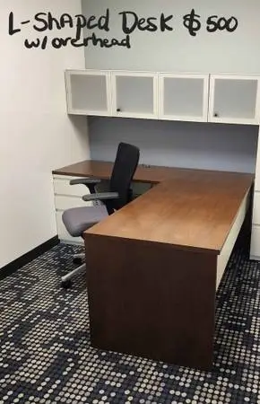 L-SHAPED EXECUTIVE DESK W/ OVERHEAD