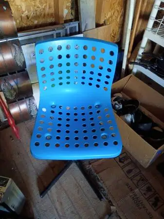 Ikea Sporren hard plastic desk chair. No wheels no swivel