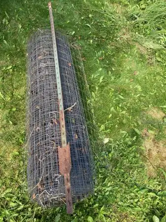 5 X 75 Galvanized Fencing and 10 Steel Posts