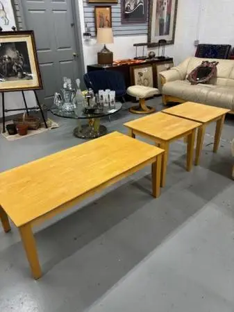 Coaster [?] fine furniture set - 2 end & coffee table - [Malaysia]