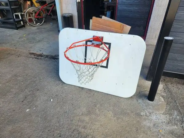 vintage training basketball stand