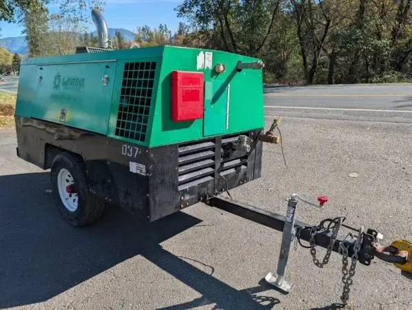 2016 SULLIVAN PALATEK 375 CFM AIR COMPRESSOR