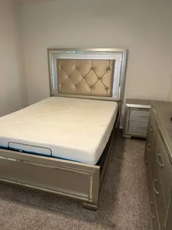 Furniture Like New