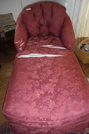 Chaise Lounge/Fainting Couch