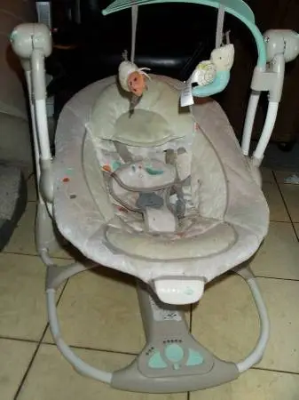 BABY ROCKER CHAIR Plays Music INGENUITY  Kids II Portable Rocking Seat