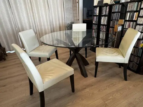 Beautiful Contemporary Glass/Wood Dining Table and 4 Chairs