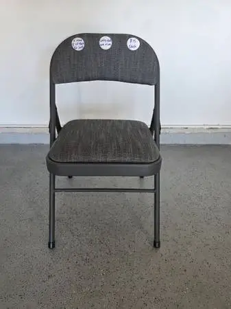 8 cushioned folding chairs