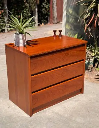 Danish Modern Mid Century Teak Dresser Chest of Drawers – Denmark