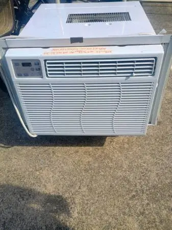 GE 14,300 BTU air conditioner