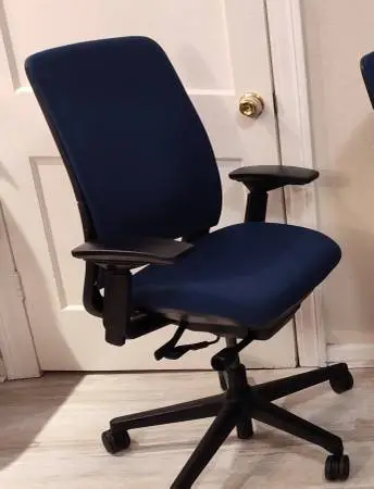 OFFICE CHAIR STEELCASE AMIA
